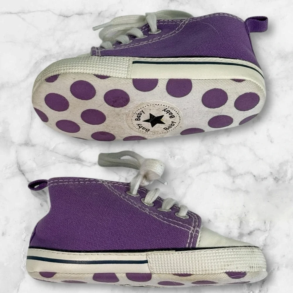 Baby crib shoes size 3